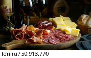 pairing charcuterie and wine ai generated. Стоковое AI-изображение, AI-художник Vectorwin / Фотобанк Лори