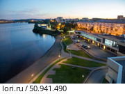 Picturesque summer view of the embankment of the city of Nizhny Tagil. Russia. Стоковое фото, фотограф Евгений Ткачёв / Фотобанк Лори