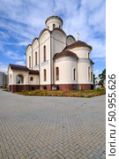 Церковь преподобного Серафима Саровского. город Тюмень (2018 год). Стоковое фото, фотограф Александр Тараканов / Фотобанк Лори