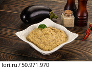 Eggplant dip - Mutabal with tahini paste. Стоковое фото, фотограф Андрей Старостин / Фотобанк Лори