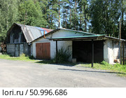 Несколько гаражей. Стоковое фото, фотограф Boostport / Фотобанк Лори