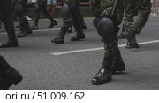 Soldiers marching, military troops in formation, armed forces on the move. Стоковое видео, видеограф ALEJANDRO PEREZ ALVARES / Фотобанк Лори