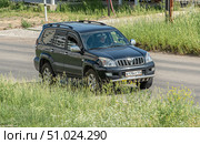 Автомобиль  Toyota Land Cruiser Prado. Редакционное фото, фотограф Анатолий Володин / Фотобанк Лори