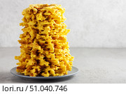 Traditional Lithuanian Sakotis cake on gray plate. Copy space. Стоковое фото, фотограф Елена Дмитриева / Фотобанк Лори