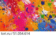 Watch as a colorful painting comes to life with an abundance of paint splattered across the canvas, creating a dynamic and energetic visual display. Стоковое AI-видео, аниматор Данила Большаков / Фотобанк Лори