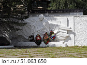 Монументально-скульптурный комплекс в честь 40-летия освобождения Калуги от немецких оккупантов. Фрагмент. Редакционное фото, фотограф Лариса Вишневская / Фотобанк Лори
