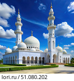 White Mosque in Abut Sahib on a Sunny Day. Generative AI. Стоковое AI-изображение, AI-художник Roman Zavorotny / Фотобанк Лори
