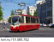 Трамвайный вагон 71-134А (ЛМ-99АВН) №3917, Боткинская улица / улица Академика Лебедева, Санкт-Петербург, Россия (2021 год). Редакционное фото, фотограф Алексей Иванов / Фотобанк Лори