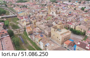 Aerial view of the residential areas of the province of La Bisbal d'Emporda in Catalonia, Spain. Стоковое видео, видеограф Яков Филимонов / Фотобанк Лори