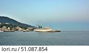 The port of Yalta after sunset (2017 год). Редакционное фото, фотограф Александр Карпенко / Фотобанк Лори