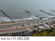 Набережная на побережье Балтийского моря в городе Светлогорске Калининградской области (2022 год). Редакционное фото, фотограф Free Wind / Фотобанк Лори