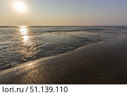 Sunset on Mandrem beach in Goa, India. (2018 год). Стоковое фото, фотограф Емельянов Евгений Викторович / Фотобанк Лори