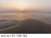 Sunset on Mandrem beach in Goa, India. (2018 год). Стоковое фото, фотограф Емельянов Евгений Викторович / Фотобанк Лори