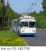 Троллейбус ЗиУ-682Г №288, улица Корабелов, Петрозаводск, Карелия (2021 год). Редакционное фото, фотограф Алексей Иванов / Фотобанк Лори