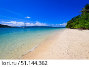 Beach with golden sand and sea. (2017 год). Стоковое фото, фотограф Емельянов Евгений Викторович / Фотобанк Лори