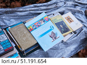 Tbilisi, Georgia - January 04, 2023: Shota Rustaveli Avenue, sale of old books. Редакционное фото, фотограф Наталия Кирсанова / Фотобанк Лори
