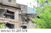 destruction of brick walls of an industrial building with special timelapse technology. Стоковое видео, видеограф Алексей Сергеев / Фотобанк Лори