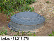 Sewerage for a private house. Sewerage manhole. Стоковое фото, фотограф Александр Поташев / Фотобанк Лори