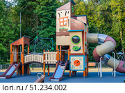 Children's playground outside. Стоковое фото, фотограф Дмитрий Брусков / Фотобанк Лори