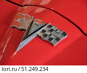 Corvette C2 V8 Logo Close-Up Shot. Стоковое фото, фотограф Sergakoff / Фотобанк Лори
