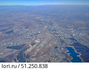 View of the city of Simferopol from the plane (2019 год). Редакционное фото, фотограф Александр Карпенко / Фотобанк Лори