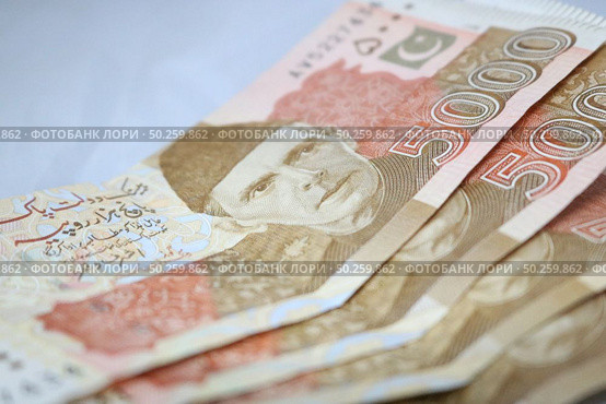 5000 rupees Pakistani currency note. Стоковое фото, агентство Ingram Publishing / Фотобанк Лори
