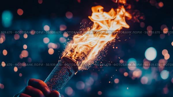 A burning torch held in hand with bokeh lights in night ambiance. Стоковое AI-изображение, AI-художник Данила Большаков / Фотобанк Лори