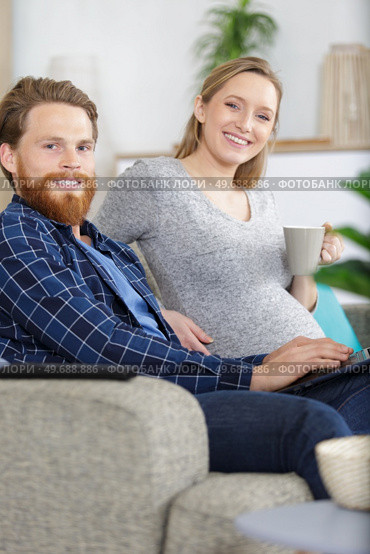 a couple preparing moving house. Стоковое фото, агентство Ingram Publishing / Фотобанк Лори