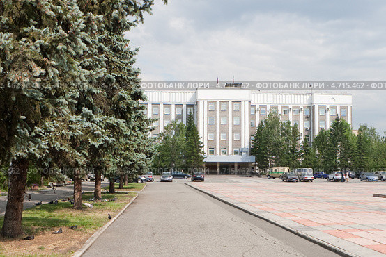 Абакан. Дом Правительства Республики Хакасия (2012 год). Стоковое фото, фотограф Шичкина Антонина / Фотобанк Лори