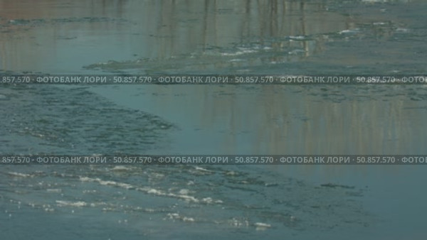 Abstract Texture of Melting Ice on a River in Spring. Стоковое видео, видеограф Поскребышев Михаил / Фотобанк Лори