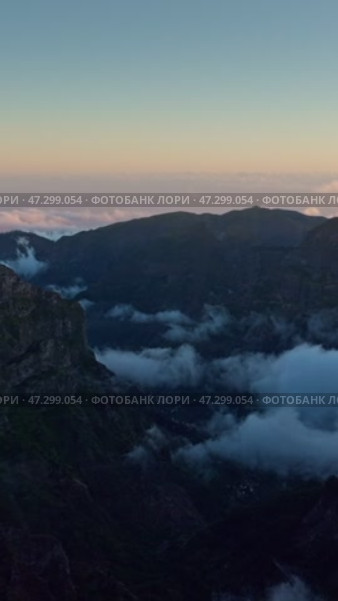 Aerial view at Pico Ruivo, Madeira, Portugal. Стоковое видео, видеограф Дмитрий Рухленко / Фотобанк Лори