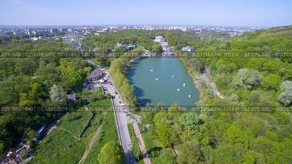 Aerial view of the lake in the Nalchik. Russia (2021 год). Стоковое фото, фотограф Арестов Андрей Павлович / Фотобанк Лори