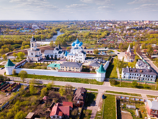 Aerial view of Vysotsky monastery in Serpukhov city, Russia. Стоковое фото, фотограф Яков Филимонов / Фотобанк Лори