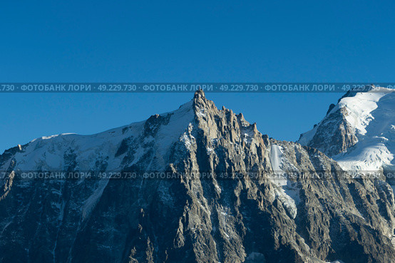 Aiguille du Midi Mountain in French Alps. France. (2023 год). Стоковое фото, фотограф Максим Забаровский / Фотобанк Лори
