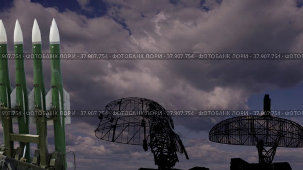 Air defense radars of military mobile anti aircraft systems and Russian anti aircraft missiles OSA-AKM on background clouds (time lapse, with zoom),Russia. Стоковое видео, видеограф Владимир Журавлев / Фотобанк Лори