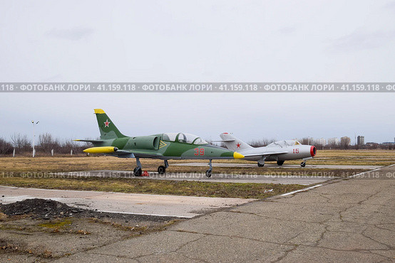 airfield of the fighter aviation. Planes are parked. Стоковое фото, фотограф Леонид Еремейчук / Фотобанк Лори