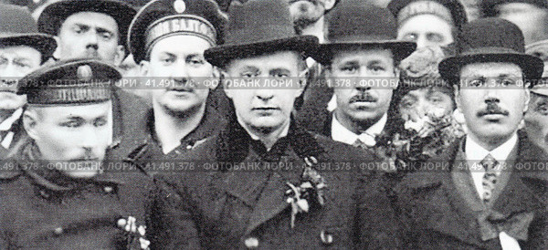 Александр Фёдорович Керенский (1881-1970) во время встречи с общественностью. Ревель, фото 1917 года. Редакционное фото, фотограф Сергей Елизарьев / Фотобанк Лори