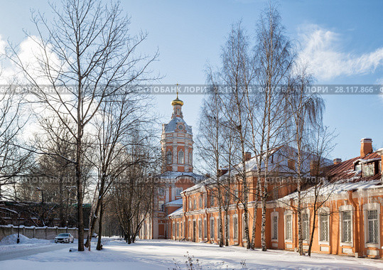 Александро-Невская лавра. Семинарский (Южный) корпус и Библиотечная башня (2018 год). Стоковое фото, фотограф Юлия Бабкина / Фотобанк Лори