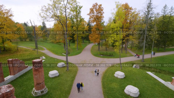 Александровский парк (Царское Село). Павильон Шапель. Alexander Park (Tsarskoye Selo). The Chapelle Pavilion. (2021 год). Редакционное видео, видеограф Евгений Романов / Фотобанк Лори