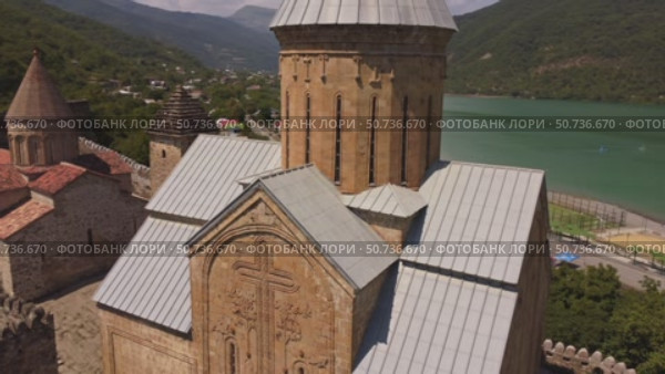 Ananuri Fortress Complex in Georgia (2022 год). Стоковое видео, видеограф Михаил Коханчиков / Фотобанк Лори