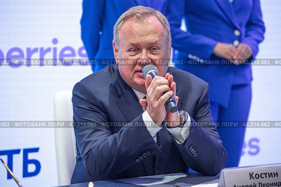 Андрей Костин. Председатель правления ПАО "Банк ВТБ". (2024 год). Редакционное фото, фотограф Александр Тарасенков / Фотобанк Лори