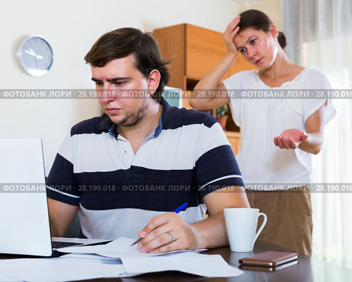 Angry spouse and person with internet addiction. Стоковое фото, фотограф Яков Филимонов / Фотобанк Лори