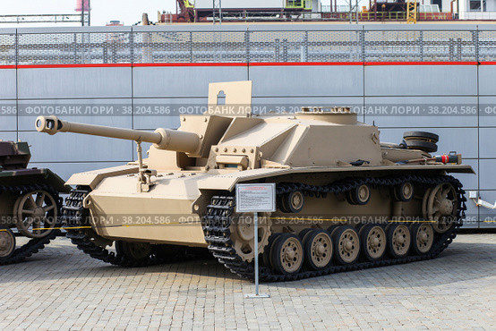 Assault gun Sturmgeschuetz III Ausf. G (2021 год). Редакционное фото, фотограф Art Konovalov / Фотобанк Лори