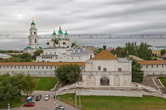Астраханский кремль, кремлёвская стена (2022 год). Редакционное фото, фотограф Валентина Качалова / Фотобанк Лори