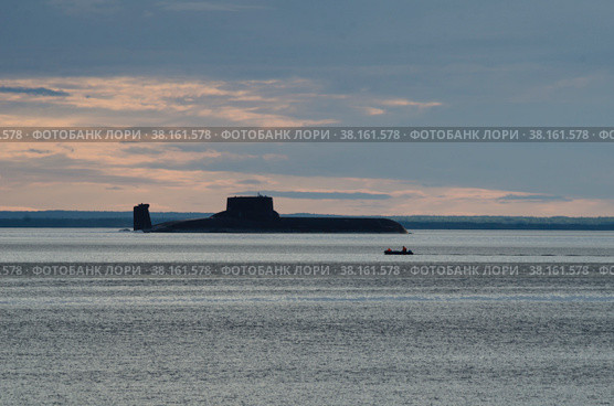 Атомная подводная лодка "Дмитрий Донской" в Арктике. Стоковое фото, фотограф Яковлев Сергей / Фотобанк Лори