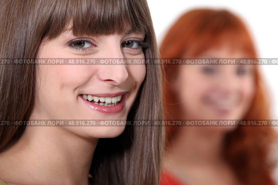 Attractive young women. Стоковое фото, агентство Ingram Publishing / Фотобанк Лори
