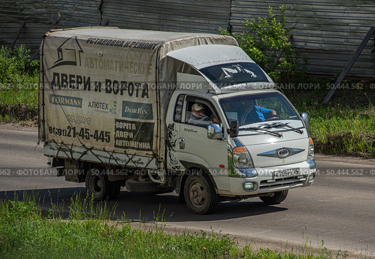 Автомобиль  Hyundai Porter. Редакционное фото, фотограф Анатолий Володин / Фотобанк Лори