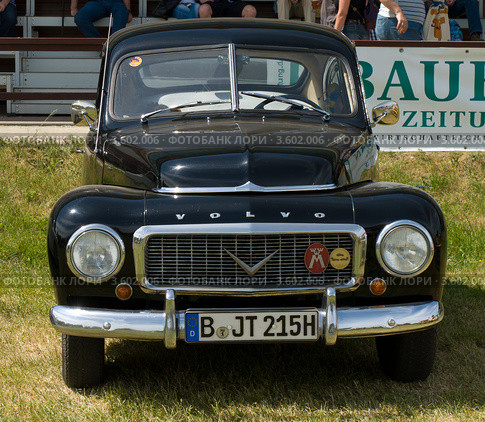 Автомобиль Volvo PV544. Олдтаймер шоу. Паарен им Глин. Германия (2012 год). Редакционное фото, фотограф Sergey Kohl / Фотобанк Лори