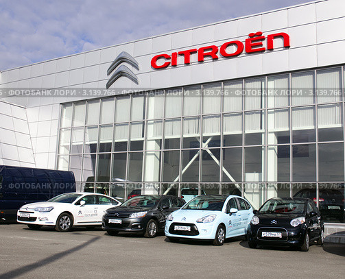 Автосалон Citroen. Мурманск (2011 год). Редакционное фото, фотограф Вячеслав Палес / Фотобанк Лори