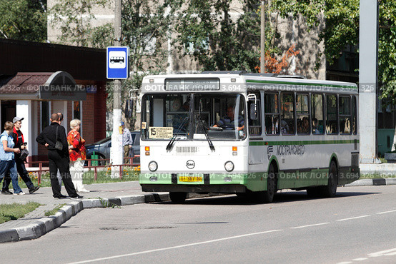 Балашиха, рейсовый автобус (2011 год). Редакционное фото, фотограф Дмитрий Неумоин / Фотобанк Лори